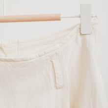 Charger l'image dans la galerie, usure studio - pantalon-ecru-pinces-vintage