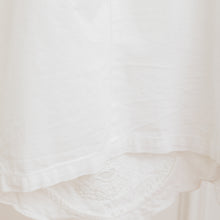 Charger l'image dans la galerie, usure studio - top-corset-blanc-broderie-vintage
