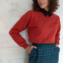 Charger l'image dans la galerie, usure studio - sweat rouge decathlon vintage 90