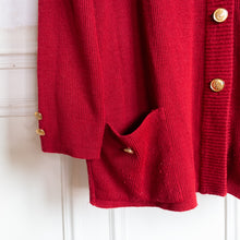 Charger l'image dans la galerie, usure studio - gilet vintage rouge preppy