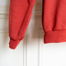 Charger l'image dans la galerie, usure studio - sweat rouge decathlon vintage 90