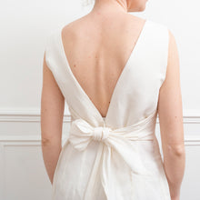 Charger l'image dans la galerie, usure studio -robe-longue-blanche-ceremonie-vintage