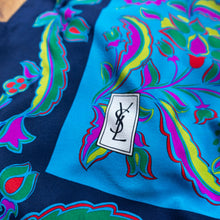 Charger l'image dans la galerie, usure studio - foulard yves saint laurent vintage