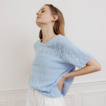 Charger l'image dans la galerie, usure studio - pull bleu ciel vintage