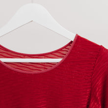 Charger l'image dans la galerie, usure studio - top rouge motif vague vintage