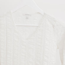 Charger l'image dans la galerie, usure studio - top dentelle blanc vintage