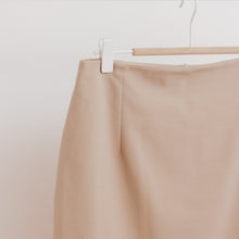 Charger l&#39;image dans la galerie, usure studio - jupe courte beige vintage y2k 1
