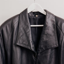 Charger l&#39;image dans la galerie, usure studio - blouson cuir broderie noir vintage 1
