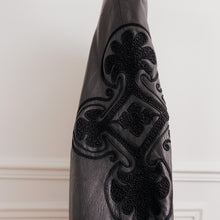 Charger l'image dans la galerie, usure studio - blouson cuir broderie noir vintage 2