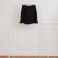 Charger l'image dans la galerie, usure studio - jupe courte noir vintage 90s