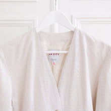 Charger l'image dans la galerie, usure studio - veste vichy ecru/blanc vintage