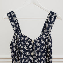 Charger l&#39;image dans la galerie, usure studio - robe fleurie bleu vintage boutonnée
