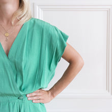 Charger l&#39;image dans la galerie, usure studio - robe verte élégante vintage
