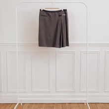 Charger l&#39;image dans la galerie, usure studio - jupe grise plis rock vintage
