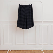 Charger l&#39;image dans la galerie, usure studio - jupe rayures écru vintage

