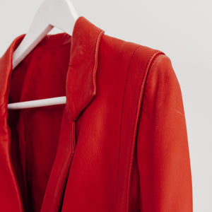 usure studio - veste rouge en cuir vintage 2