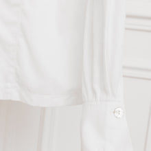 Charger l&#39;image dans la galerie, usure studio - chemisier blanc élégant vintage 3
