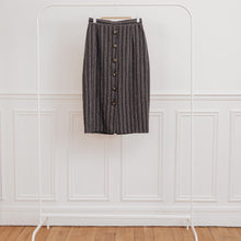 Charger l&#39;image dans la galerie, usure studio - jupe laine boutons imprimé rayures vintage 
