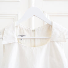Charger l&#39;image dans la galerie, usure studio - robe élégante blanche vintage
