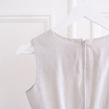 Charger l&#39;image dans la galerie, usure studio - robe droite vichy écru/blanc vintage

