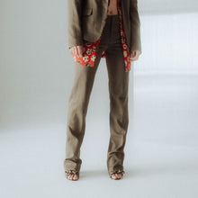 Charger l&#39;image dans la galerie, usure studio - pantalon taille basse marron vintage
